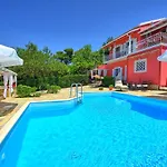 Giador By Posarellivillas Peritheia